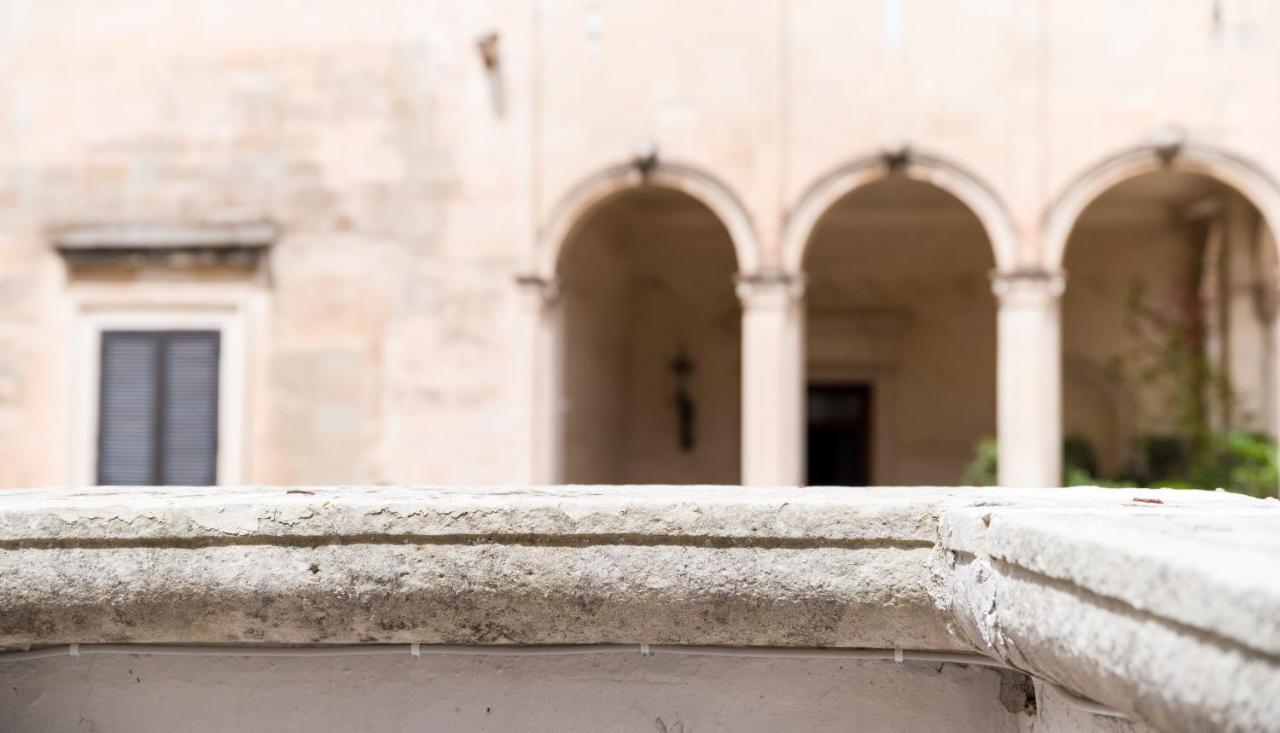Litium 3 Bed and Breakfast Lecce Exteriör bild